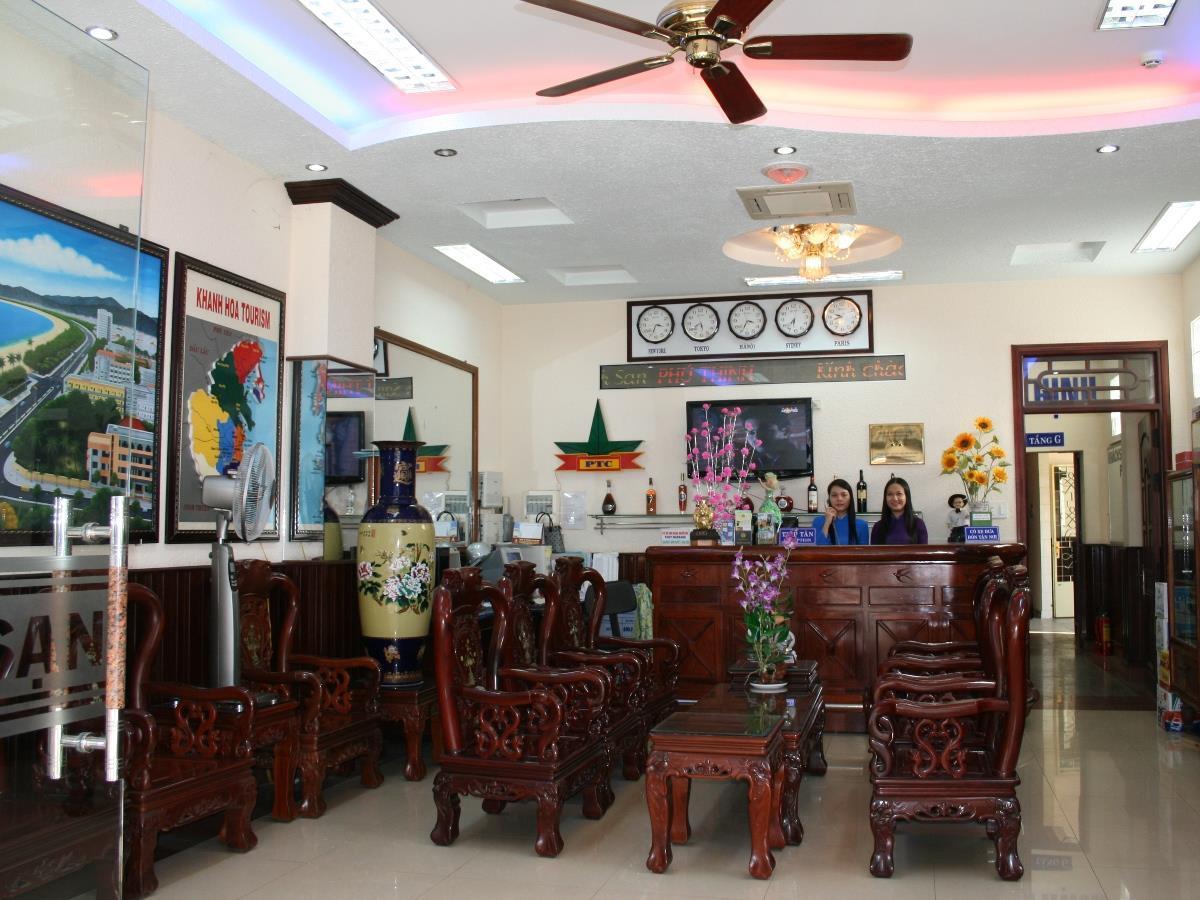 Oyo 563 Phu Thinh Hotel На Транг Екстериор снимка