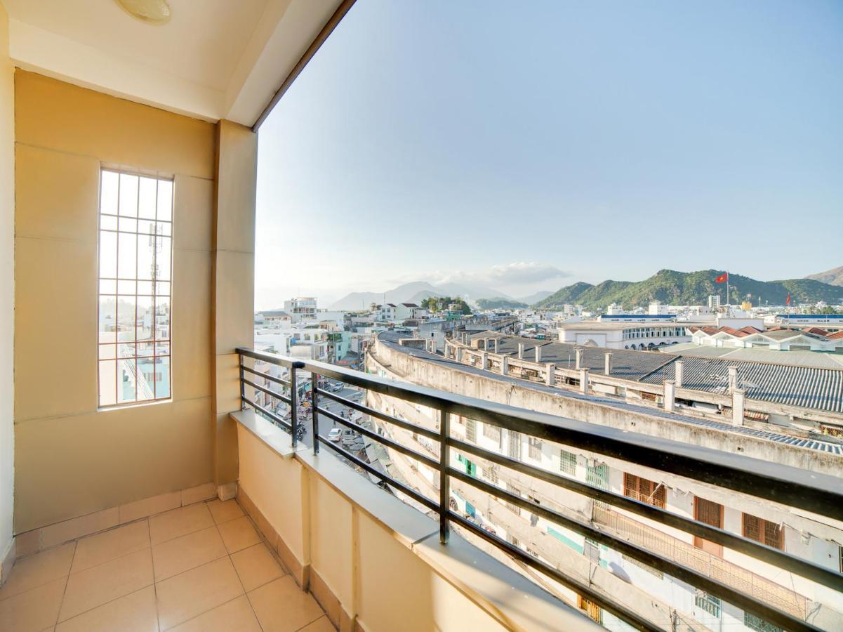Oyo 563 Phu Thinh Hotel На Транг Екстериор снимка